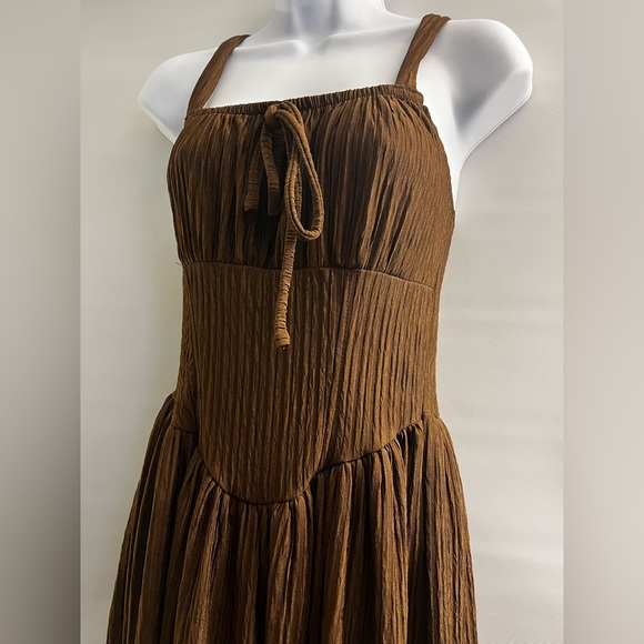 Brown dress. Stretchy comfortable material. New without tag - Picture 2 of 4